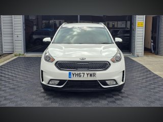 /photos/10920/0a087b5b-339a-419d-a1d5-072cf13bed33_i320x240.jpg