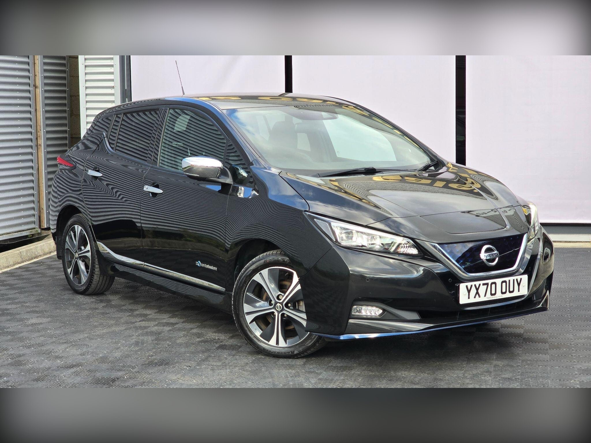 2020 NISSAN LEAF