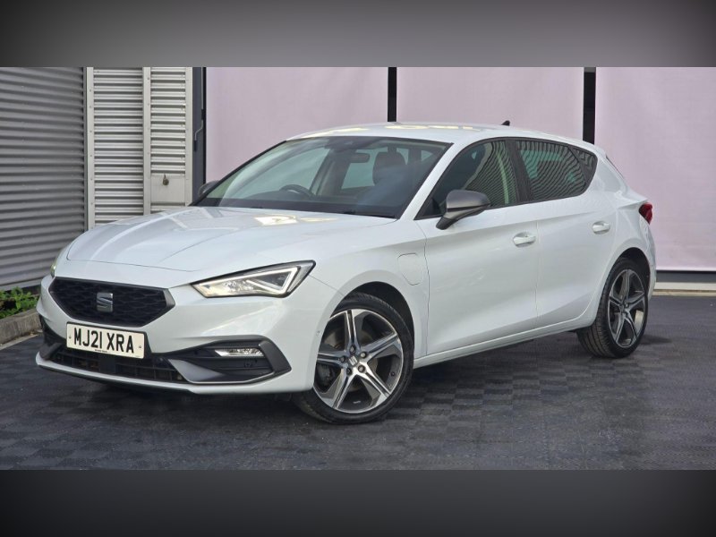 2021 seat leon 1.4 ehybrid 12.8kwh fr dsg euro 6 (s/s) 5dr £11,495 monthly from £211.38 46 the 2021  leon ehybrid... photo