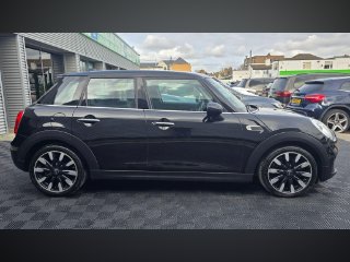 /photos/10920/766fbe37-aee4-4e73-9380-4024714d2aa2_i320x240.jpg