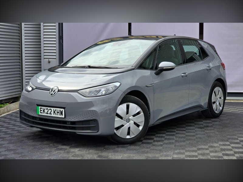 2022 VOLKSWAGEN ID.3 PRO PERFORMANCE 58KWH LIFE AUTO 5DR 13,995 MONTHLY FROM 246.30 48 THIS... photo